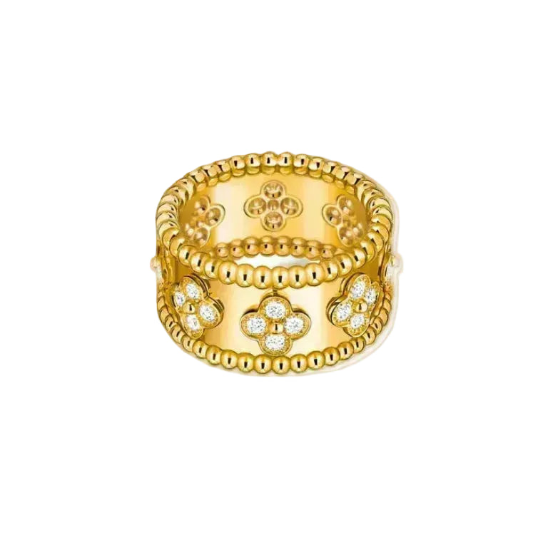 Reign Clover Ring